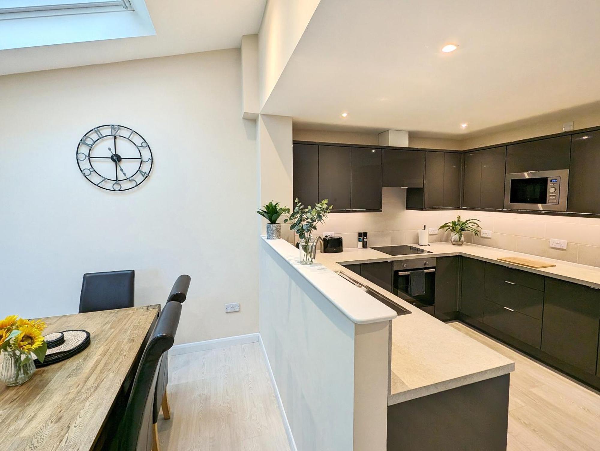 Central Cambridge, Charming 3-Bed House With Free Parking! Luaran gambar
