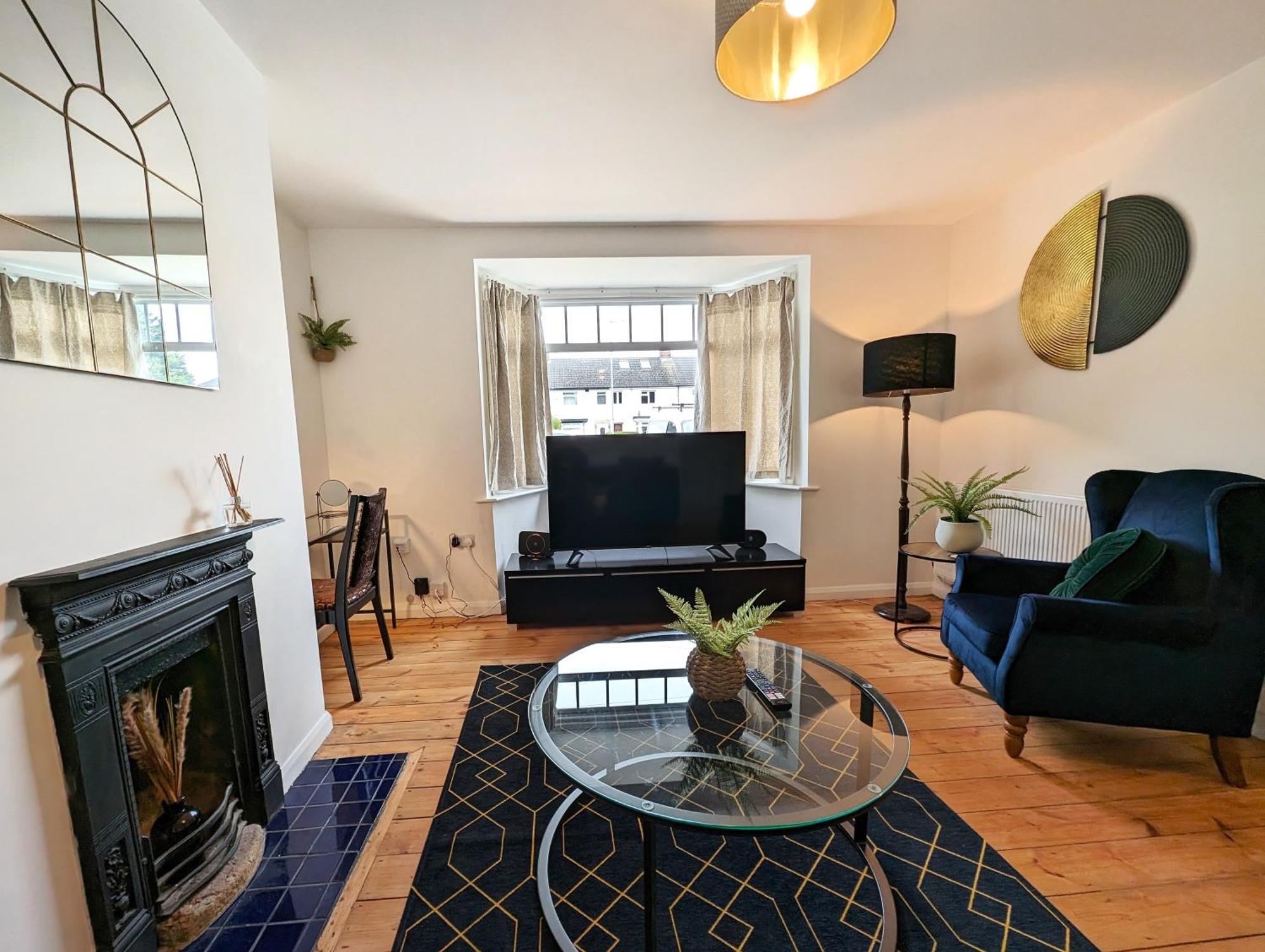 Central Cambridge, Charming 3-Bed House With Free Parking! Luaran gambar